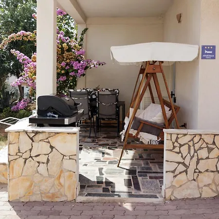Tarita Apartmán